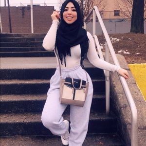 Meet your Posher, Hadjer